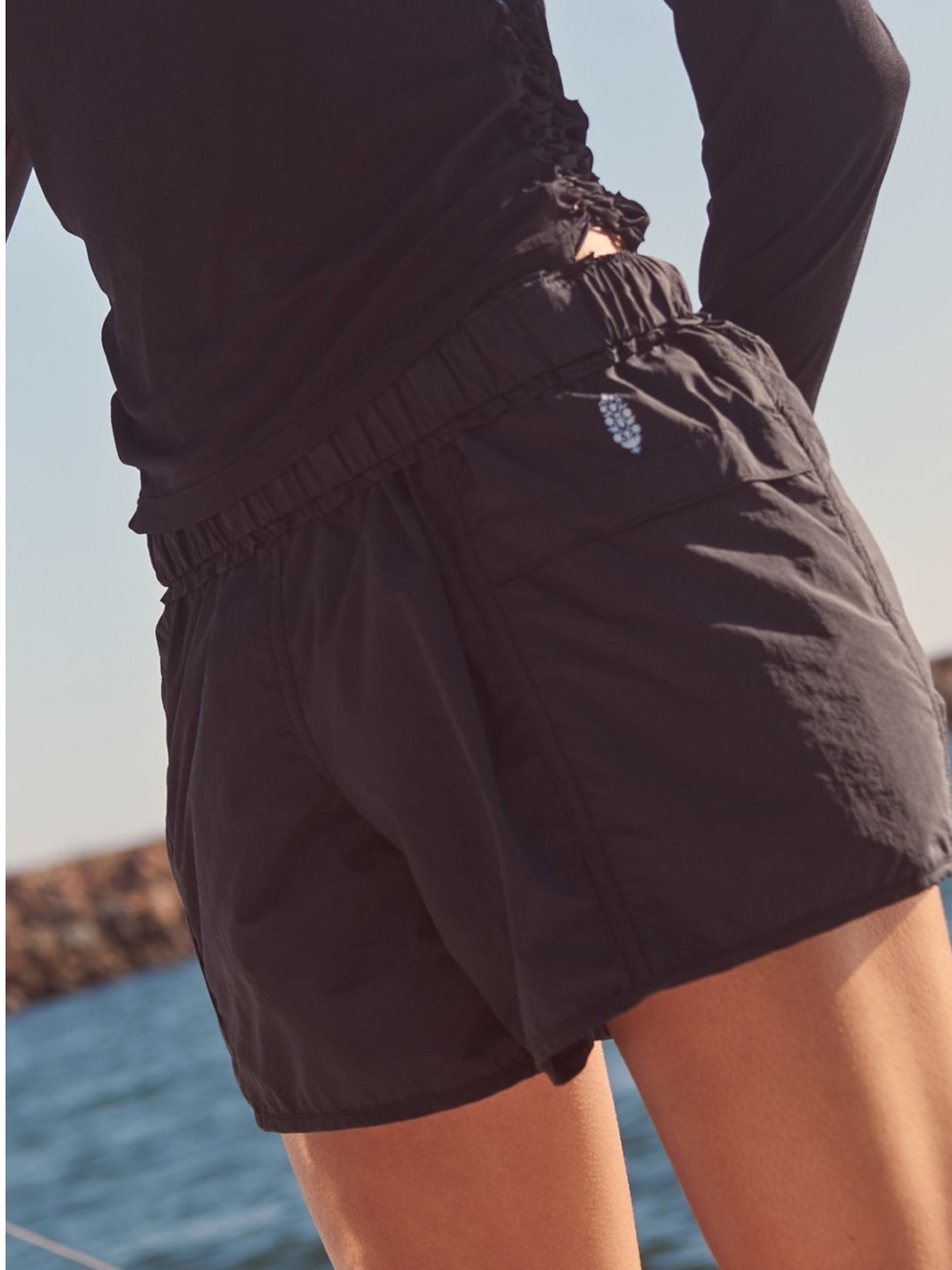 Free People Movement 'In The Wild' Shorts - size M, colour *** lucky charm - Picture 2 of 9